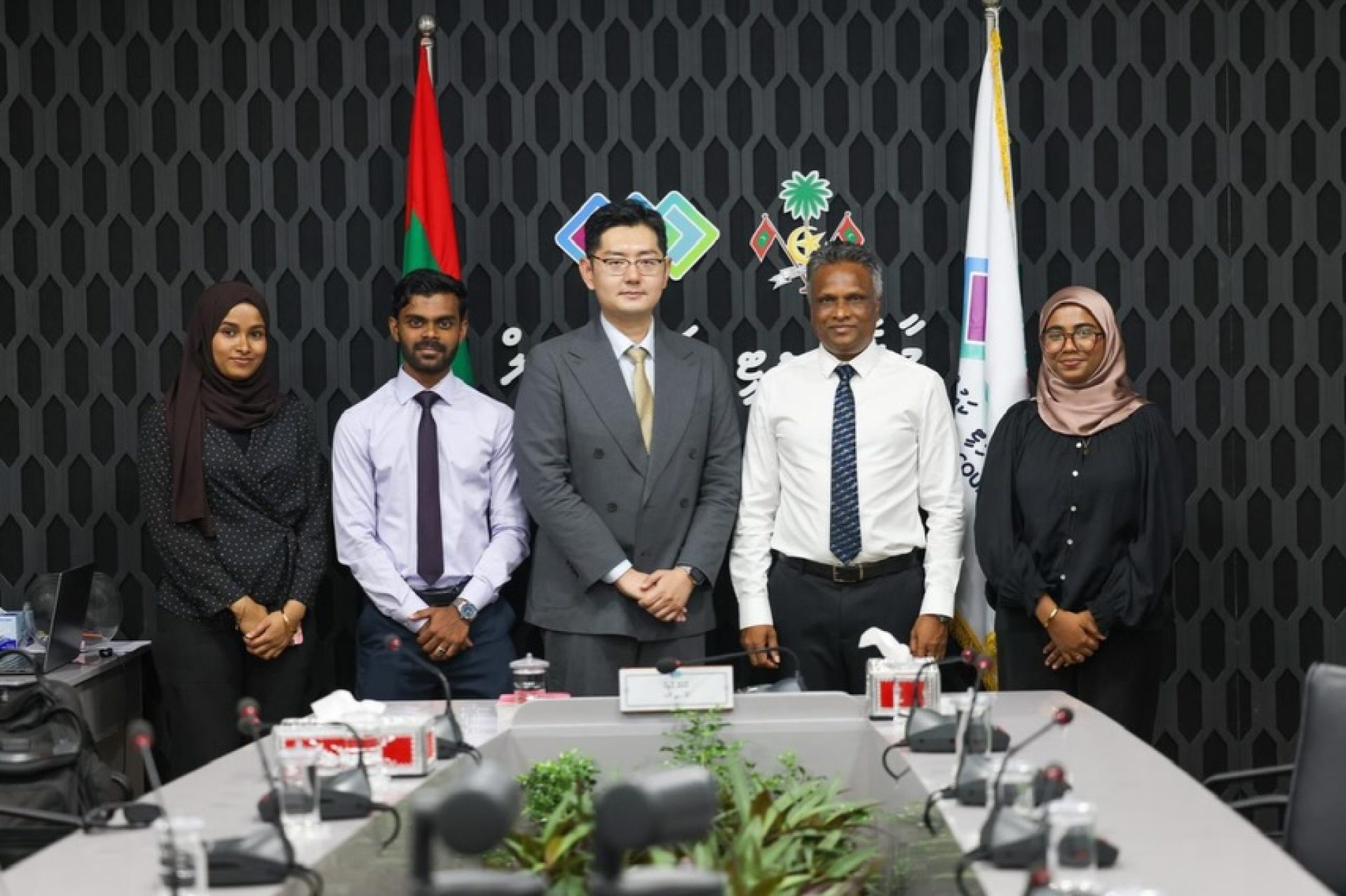 Malé City Mayor Hon. Adam Azim meeting with MCPR and the China–Maldives Culture, Tourism and Trade Promotion Association